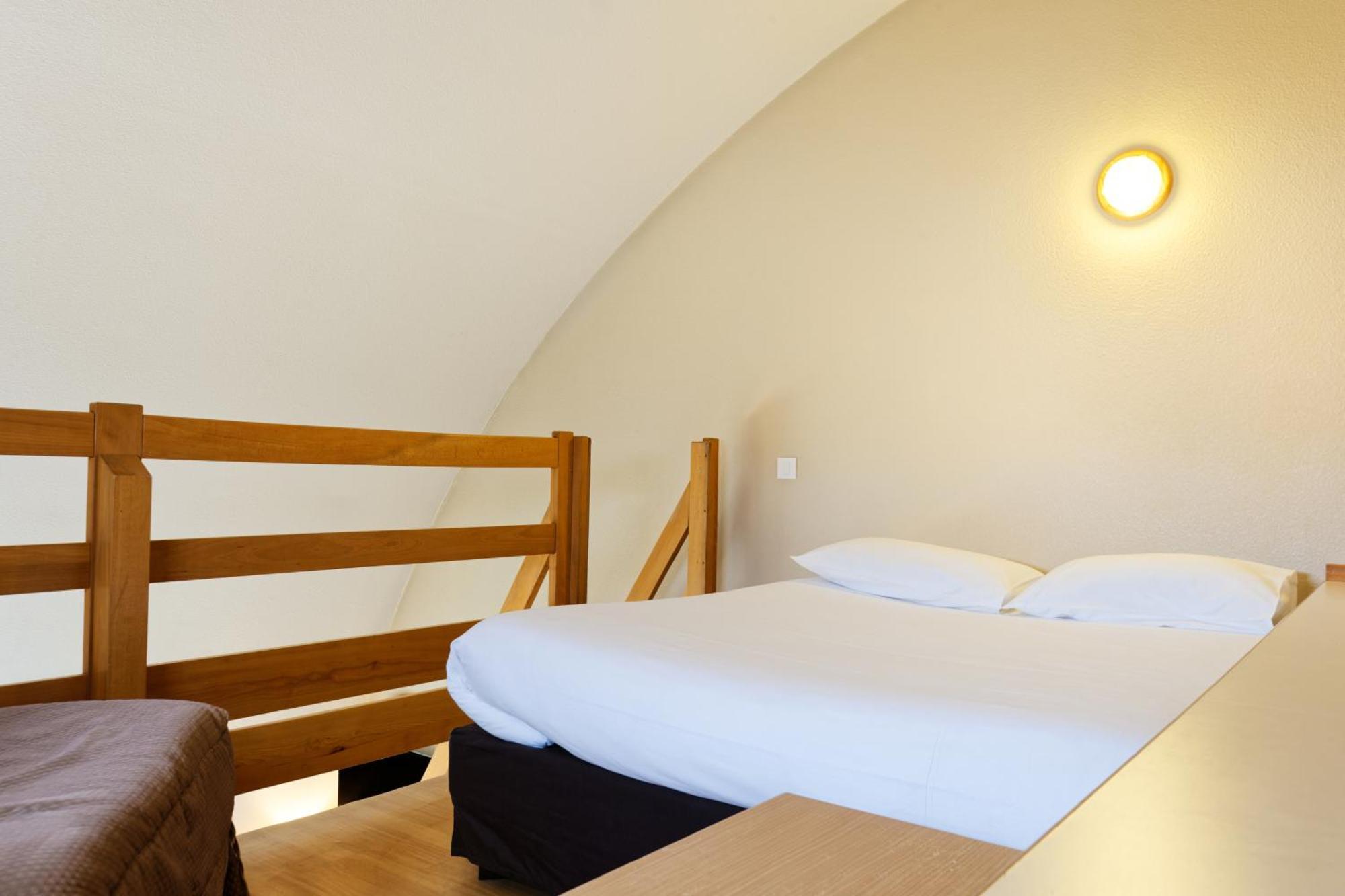 Logis Hotel Beausejour Кольмар Екстер'єр фото