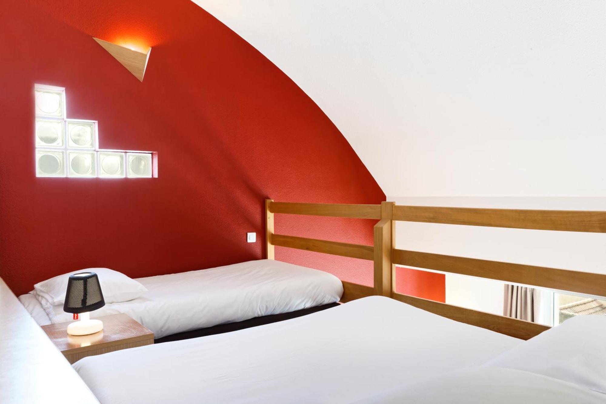 Logis Hotel Beausejour Кольмар Екстер'єр фото