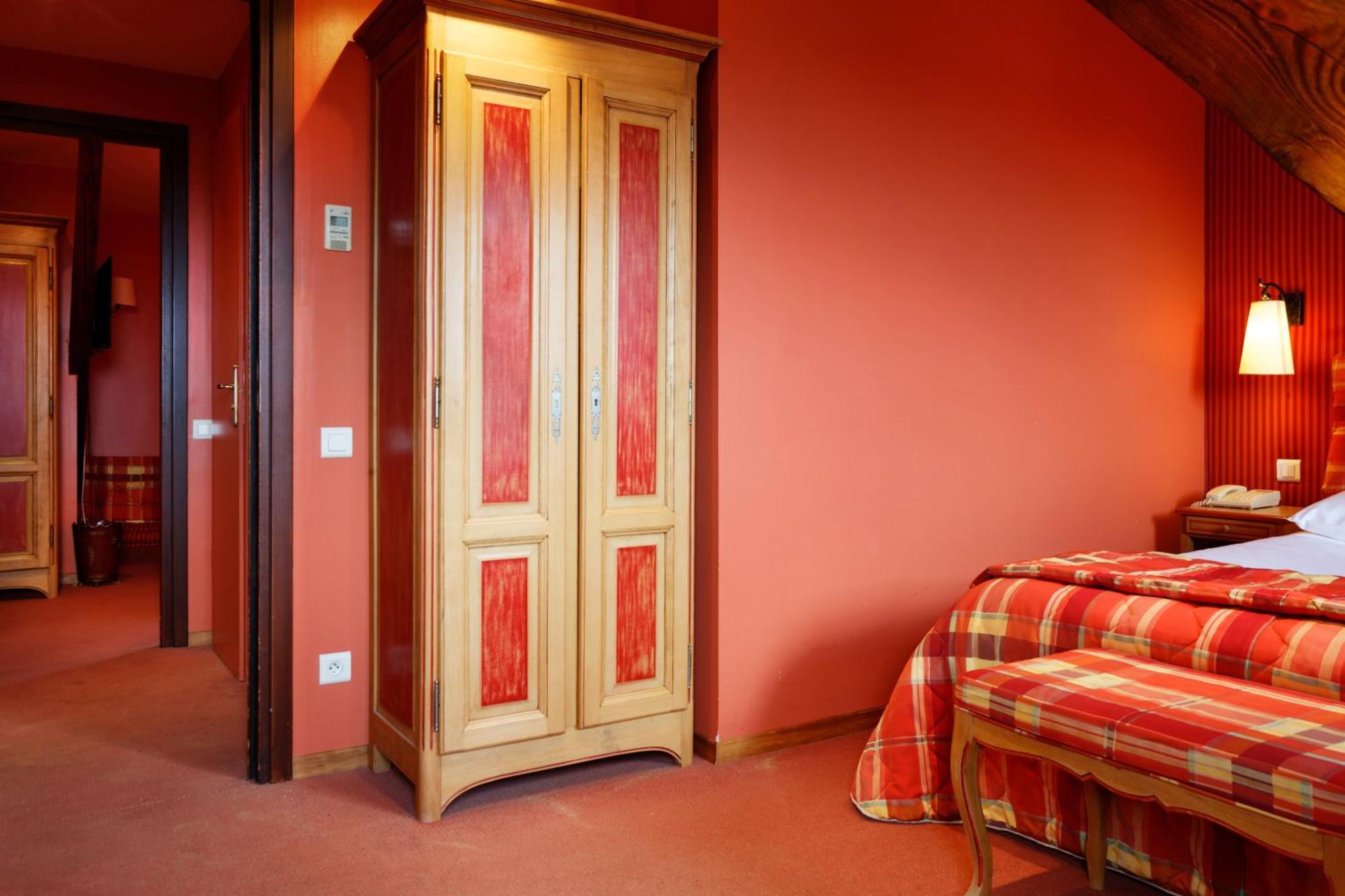 Logis Hotel Beausejour Кольмар Екстер'єр фото